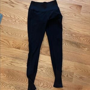 ALO Black High-Waisted Leggings
